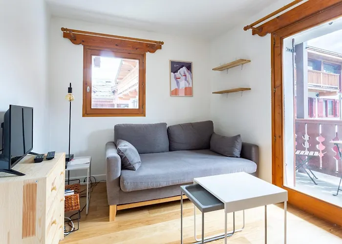 شقة Very Bright Cocoon With Balcony Near The Slopes *