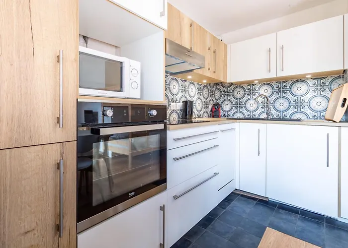 Very Bright Cocoon With Balcony Near The Slopes كورشوفيل