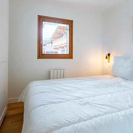 Very Bright Cocoon With Balcony Near The Slopes Apartment Courchevel