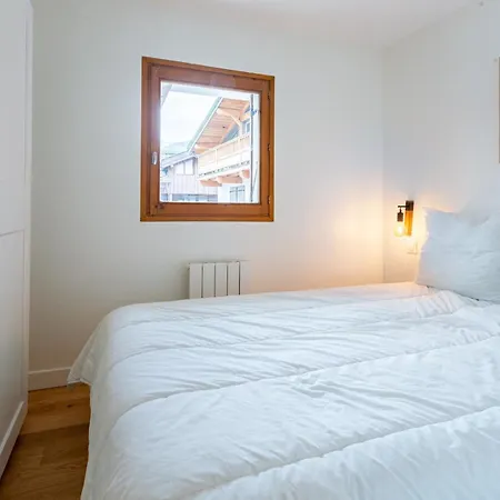 Very Bright Cocoon With Balcony Near The Slopes * Courchevel